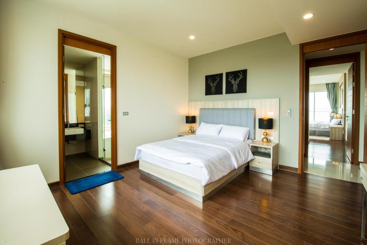 Movenpick Residences Pattaya With Ocean View Na Chom Thian Esterno foto
