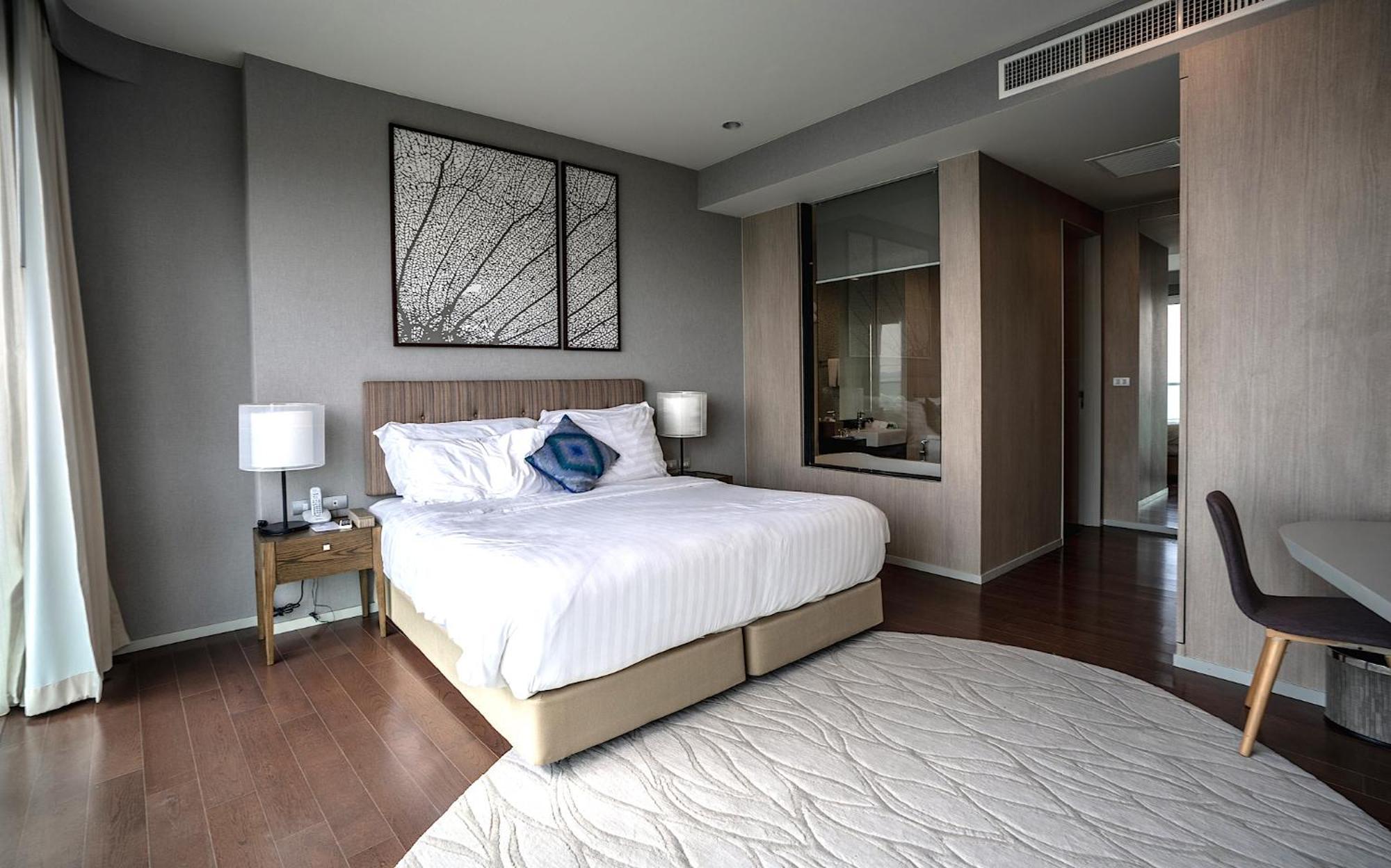 Movenpick Residences Pattaya With Ocean View Na Chom Thian Esterno foto