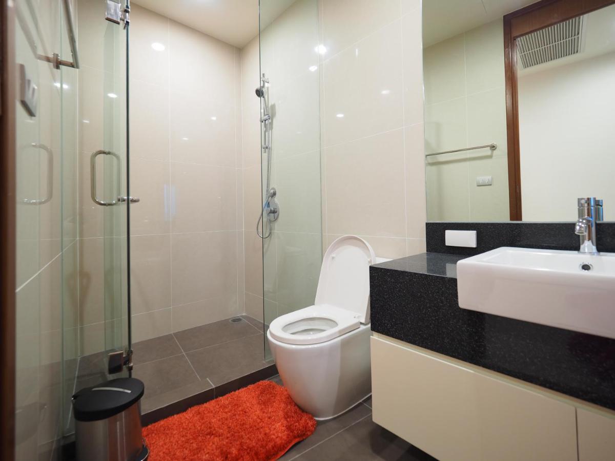 Movenpick Residences Pattaya With Ocean View Na Chom Thian Esterno foto