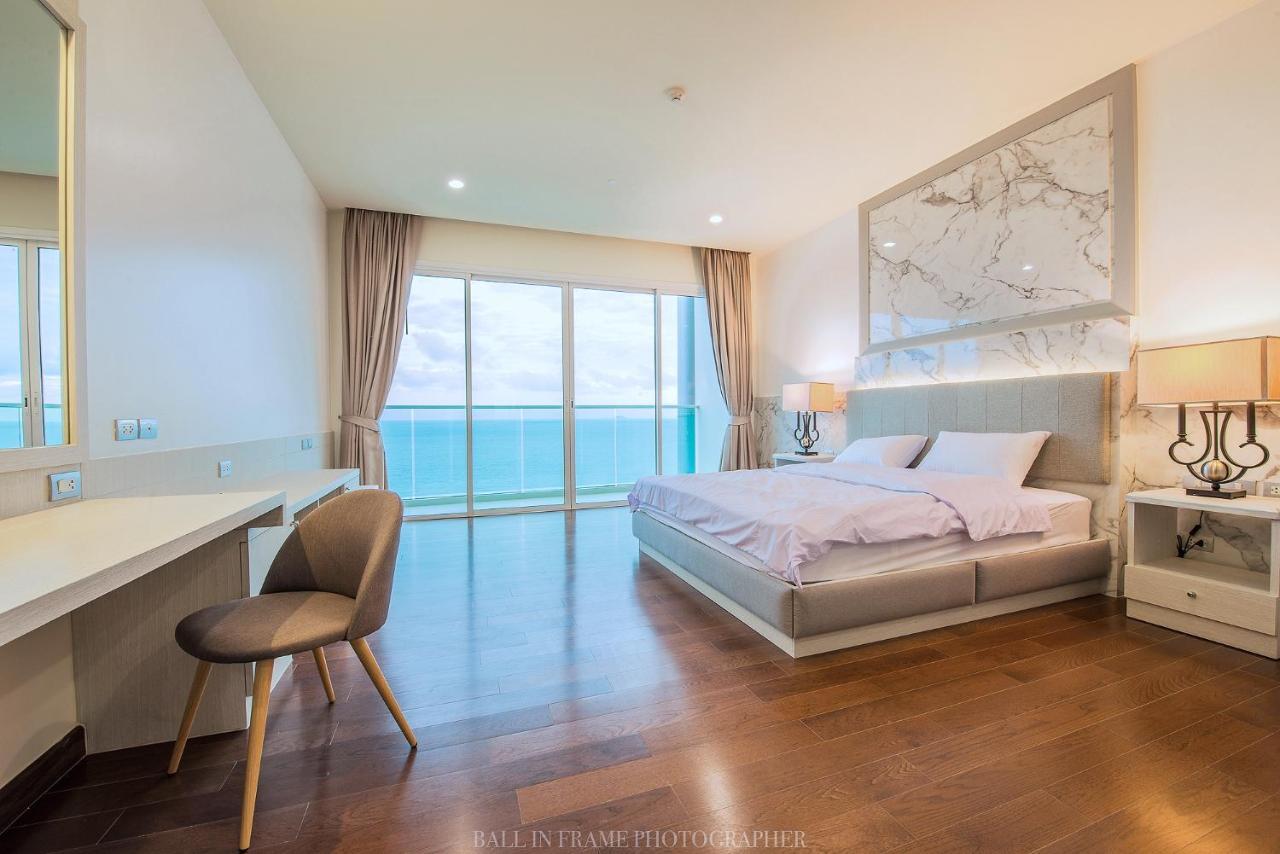 Movenpick Residences Pattaya With Ocean View Na Chom Thian Esterno foto